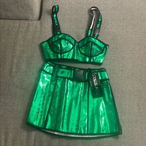 Green heart Halloween 2 piece set.